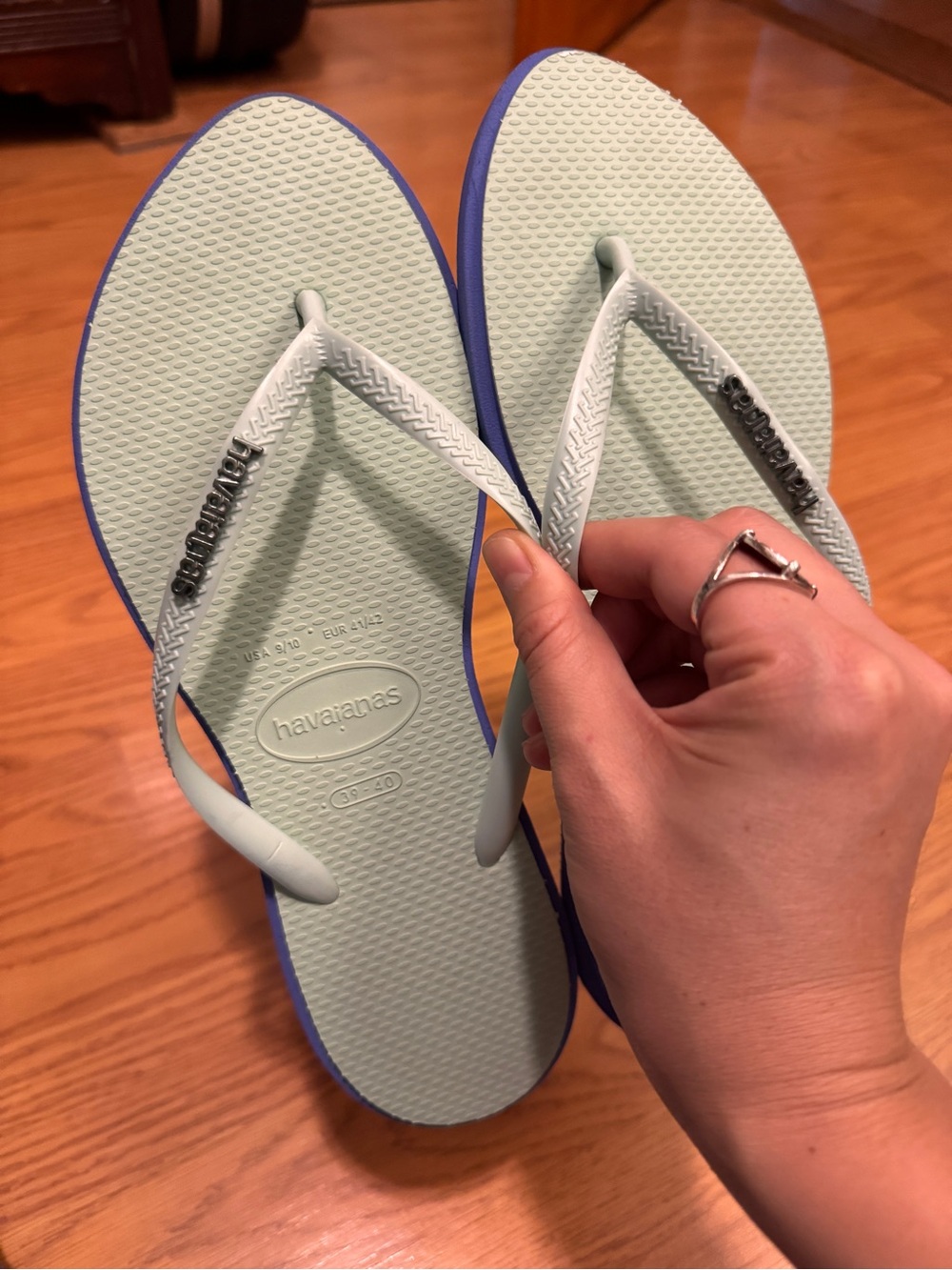 Havaianas Slim Flip Flops in Mint Green size 9/10 39/40